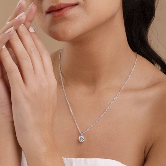 Fancy Silver Pendant With Chain For Woman