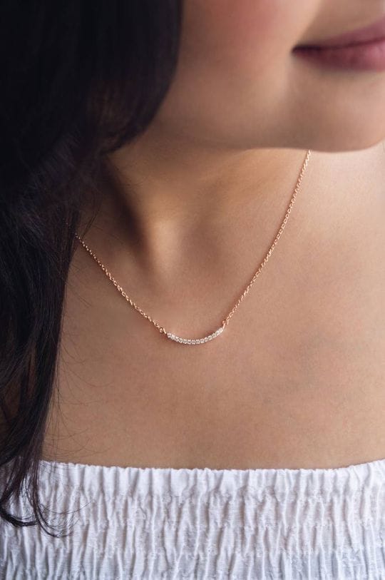 Fancy Silver Pendant With Chain For Woman